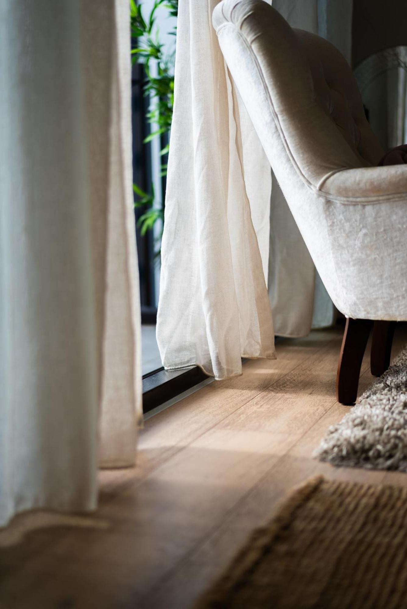 Location! Boutique 2br With Pool & Bbq Near South Bank And