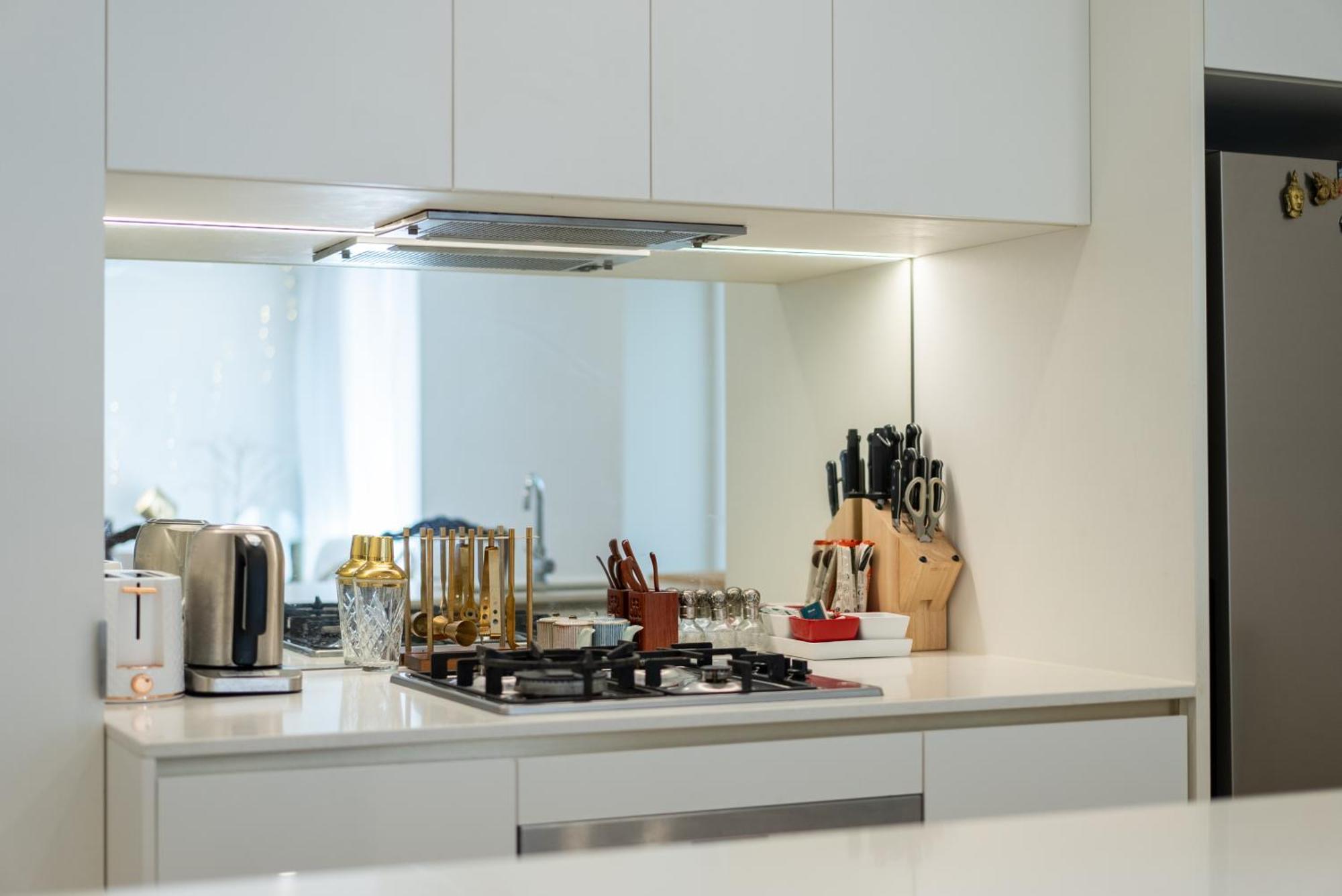 Apartment Location! Boutique 2br With Pool & Bbq Near South Bank And Brisbane